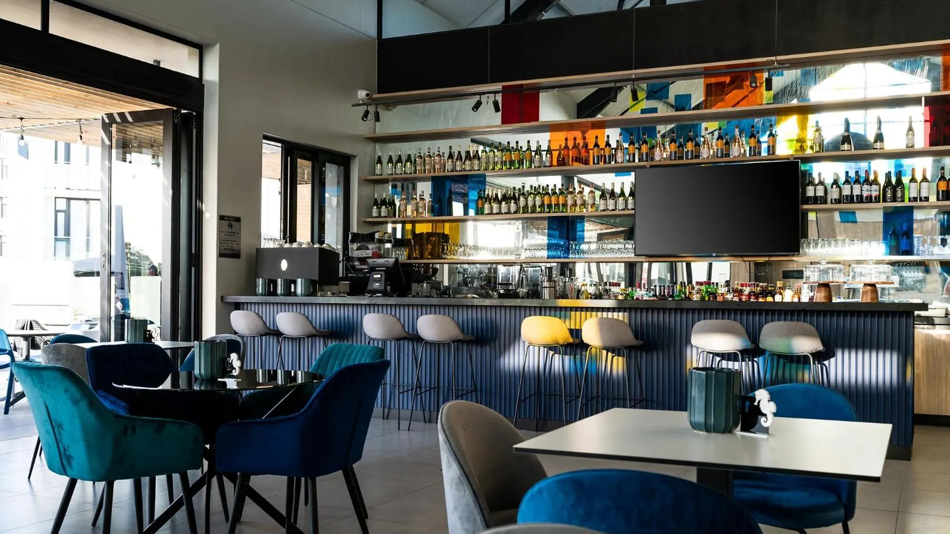 The Paramount And The Supreme At Bellamare Port Elizabeth Apartment